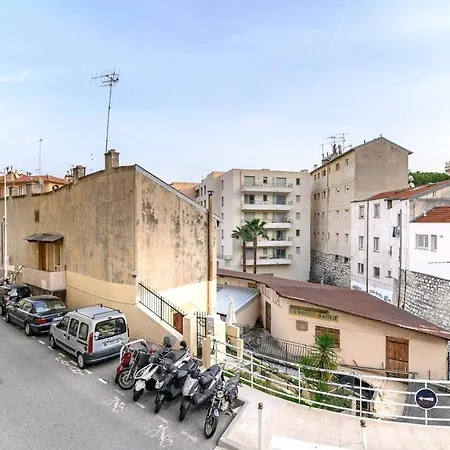 Appartement Bright And Spacious Apartment Equipped With All Comfort, At Two Steps From